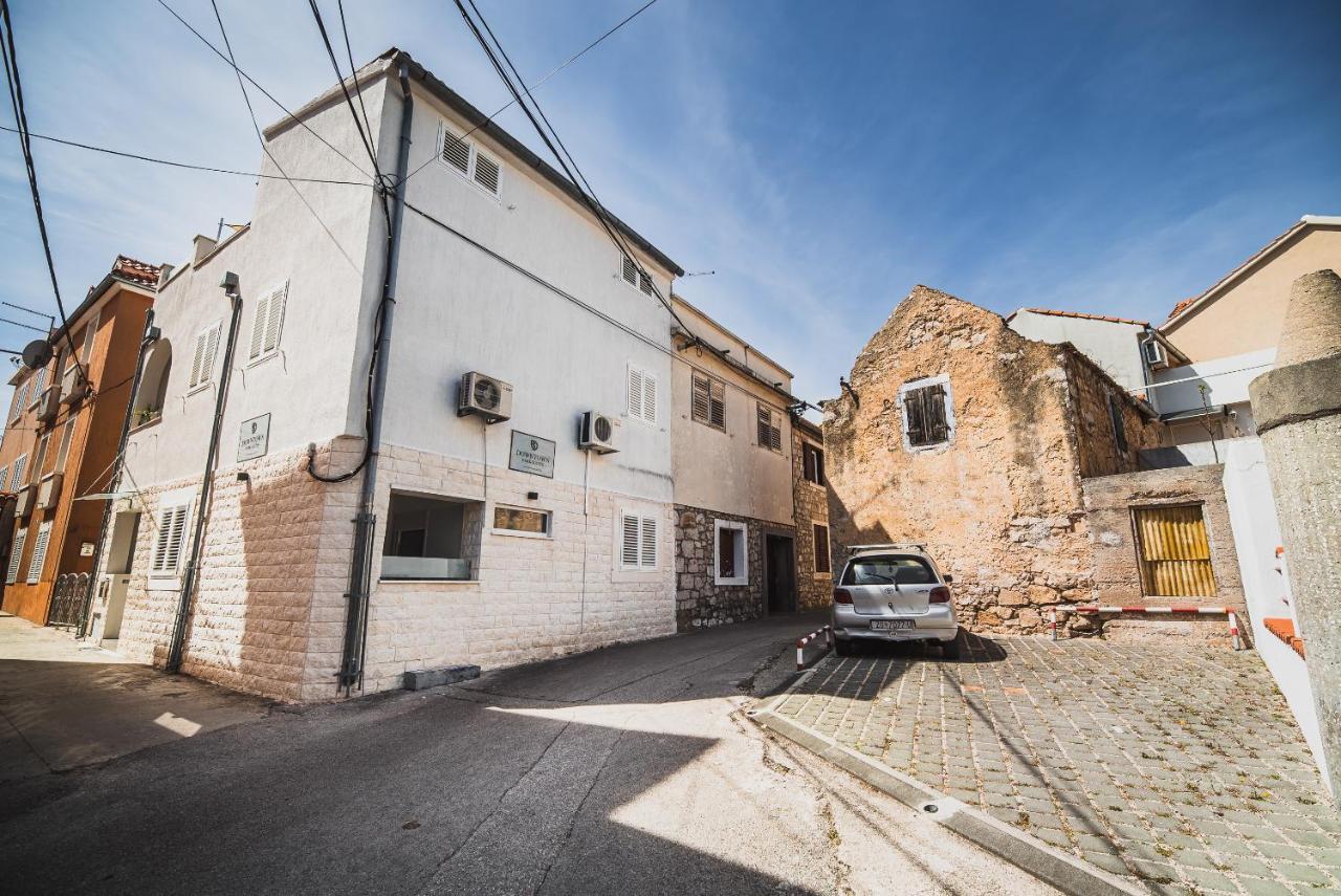 Downtown Park Apartments With Balcony Vodice Bagian luar foto