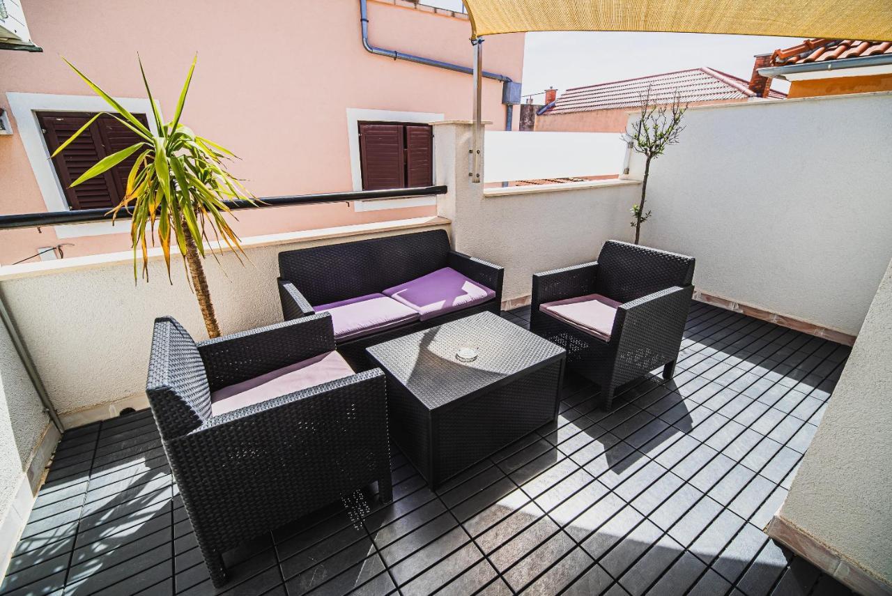 Downtown Park Apartments With Balcony Vodice Bagian luar foto
