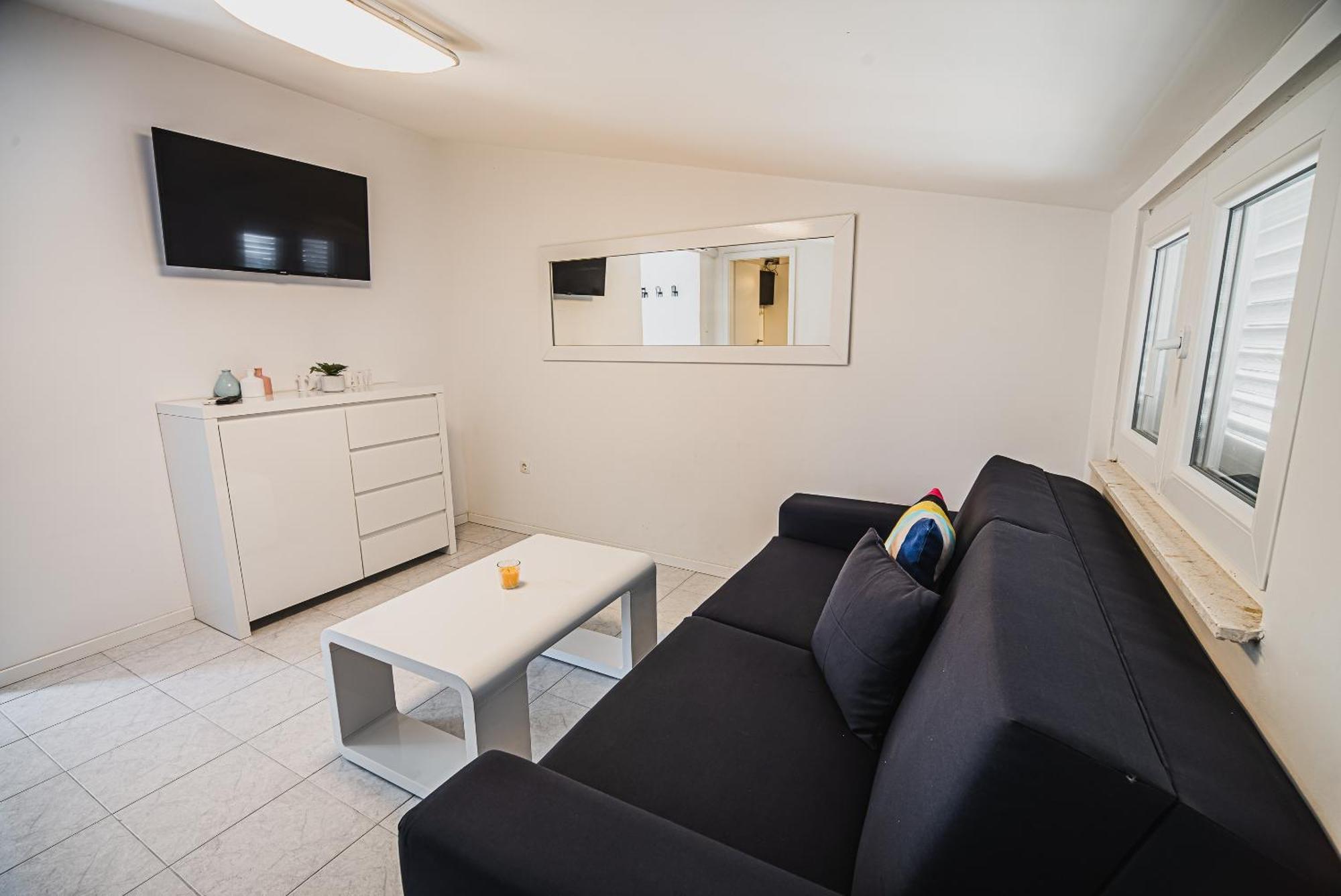 Downtown Park Apartments With Balcony Vodice Ruang foto