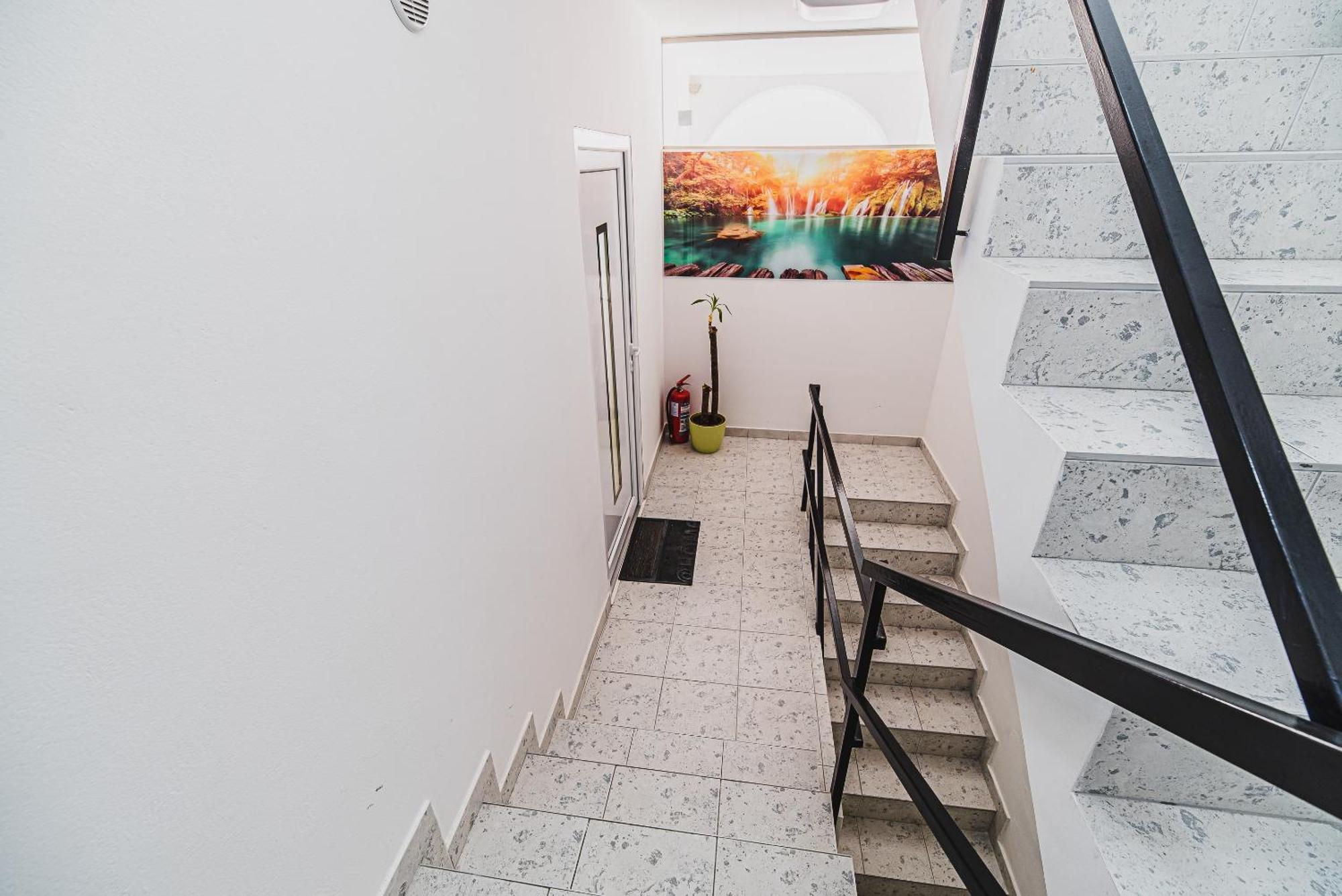 Downtown Park Apartments With Balcony Vodice Ruang foto