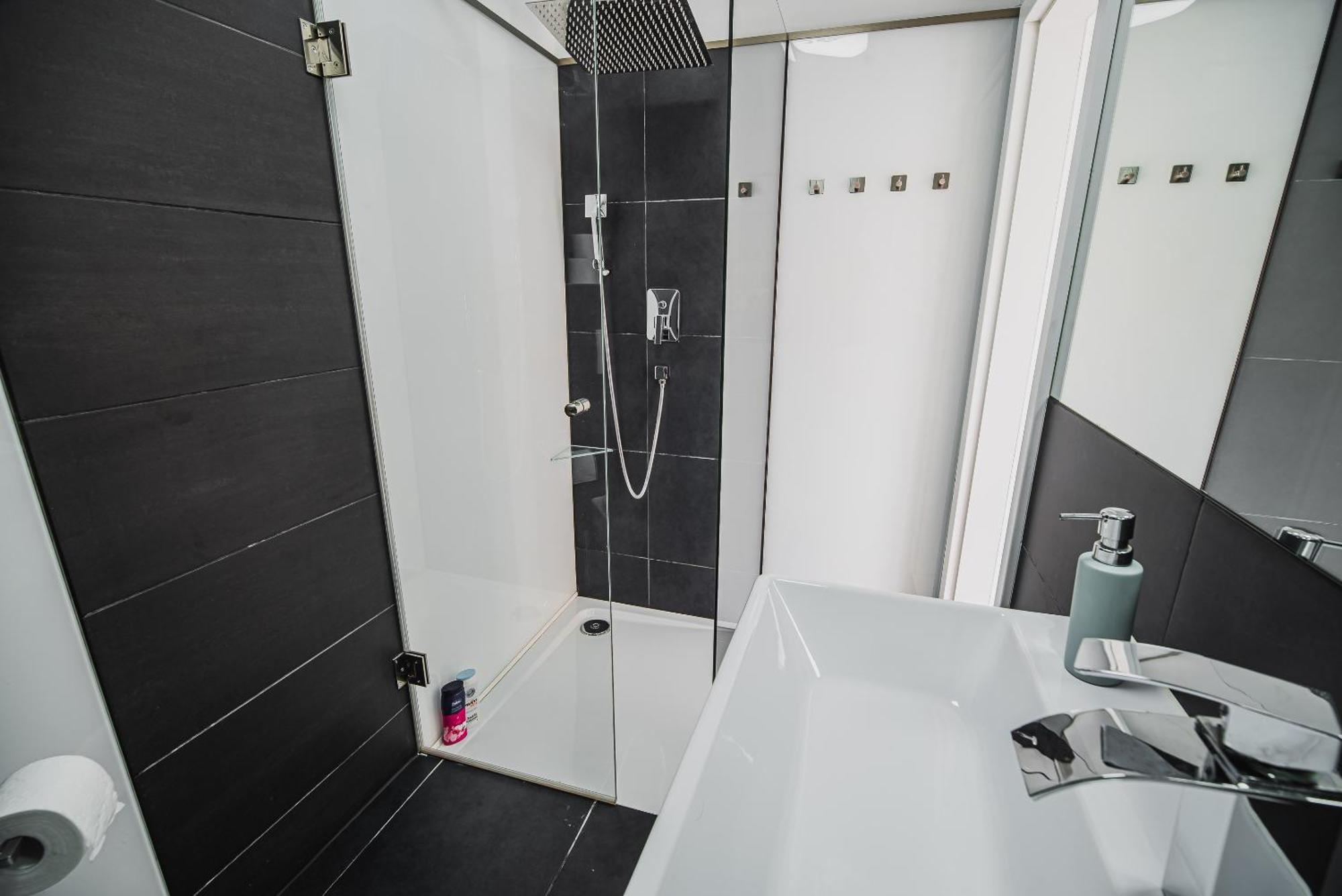 Downtown Park Apartments With Balcony Vodice Ruang foto