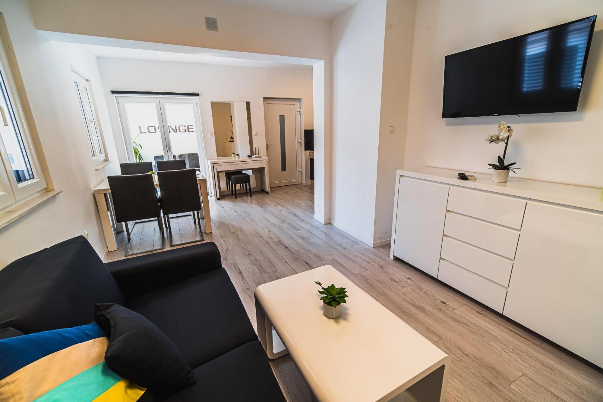 Downtown Park Apartments With Balcony Vodice Ruang foto